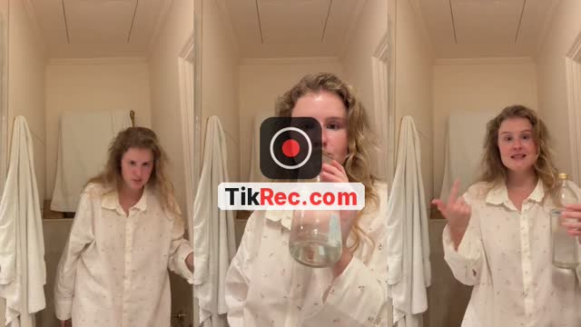 @tea.sasha TikTok live