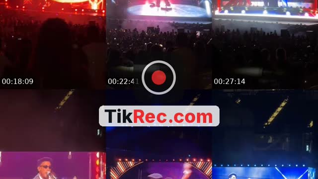 TikTok live: Bruno Mars live in LA by @scoe58