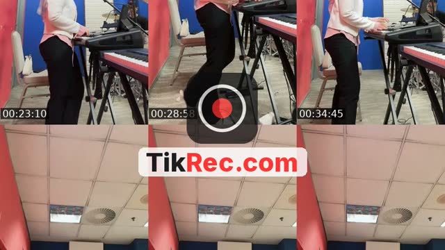 TikTok live: Rehearsal by @suzhie_hanna
