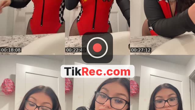 TikTok live: Halloween ready by @user7283838399