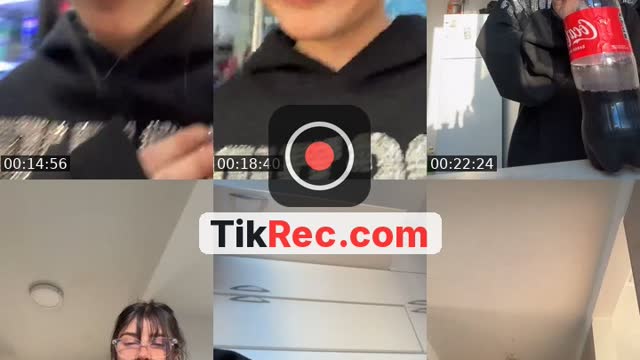 @solaangevegaa TikTok live from 2026-10-29
