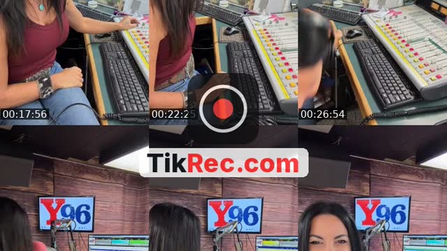 TikTok live: Let’s do a LIVE morning show by @stephonthemorningride