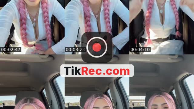 TikTok live: Pregúntame algo random by @ferchi.doll