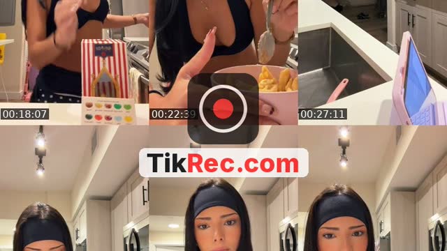 TikTok live: Saying hello 🤗 (cod tn) by @carolinevelss