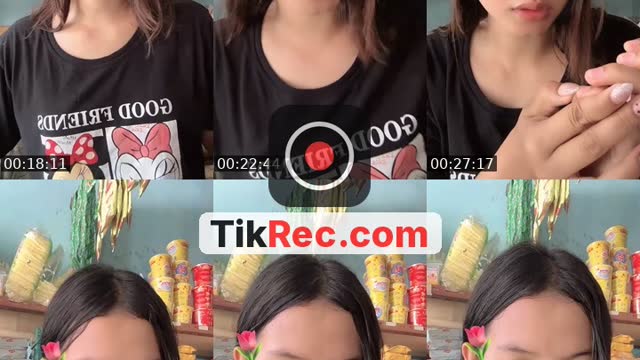 @intaniazoyardella TikTok live from 2026-10-09
