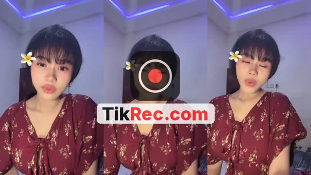 TikTok live: Yapping by @elsoftspoken18
