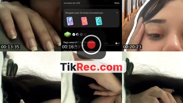 TikTok live: ME AJUDA by @manuvittl