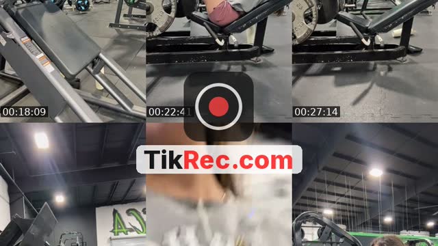 TikTok live: Quadmummy by @psiilocyn