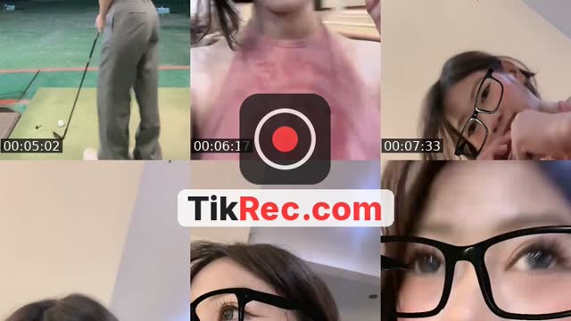 @moyacamerron TikTok live from 2026-10-10