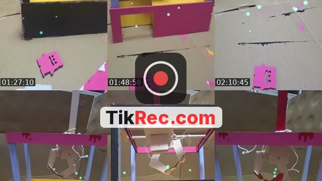 TikTok live: 突き推とされ隊 by @gloomy1201