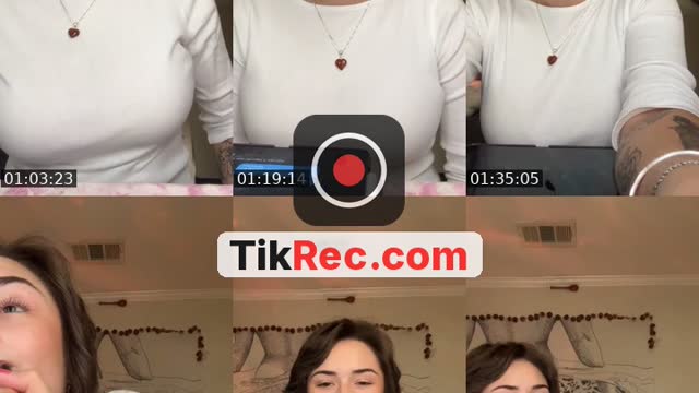 TikTok live: Honey Hive 🍯 by @ashleywalden71