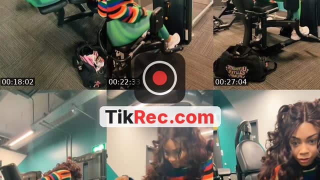 TikTok live: Workout 🍑🍑 by @ultimate_glutes_pump