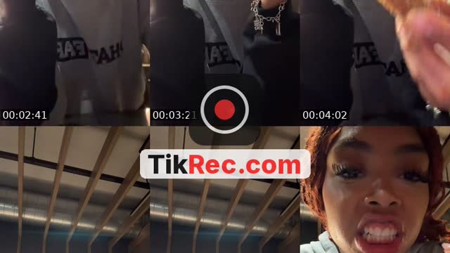 TikTok live: Hola send a galaxy🫶🏻 by @poohshiestyreallymynee