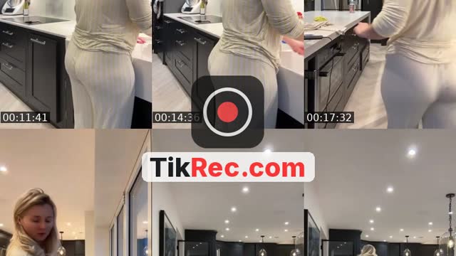 @rose.benari_0 TikTok live from 2026-10-11