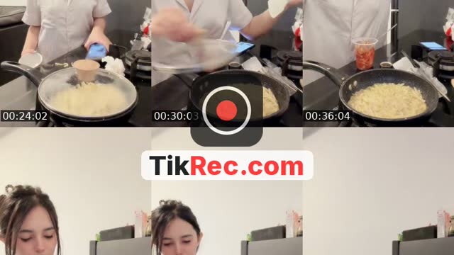 @el_butterfly24 TikTok live from 2026-10-11