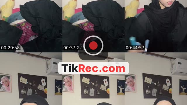 TikTok live: hello everynyan by @vxmpfrvst_