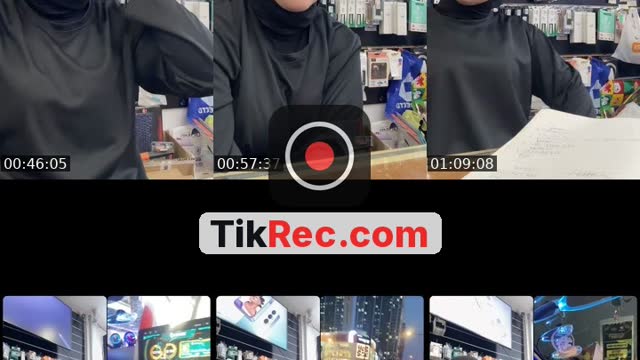 TikTok live: Mood malasan 🫠 by @anggundvh