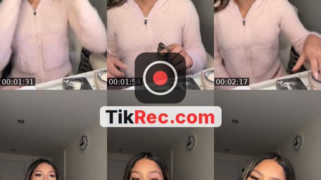 TikTok live: grwm by @aanya.xs