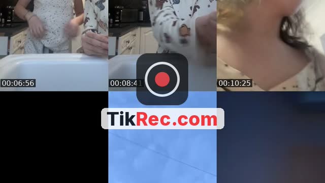 TikTok live: sophie hallween makeip on me by @m.spam.priv