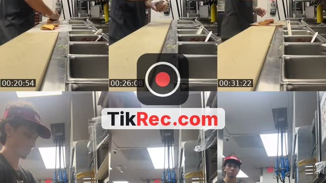 TikTok live: Oh hello there! by @unchamorandom23