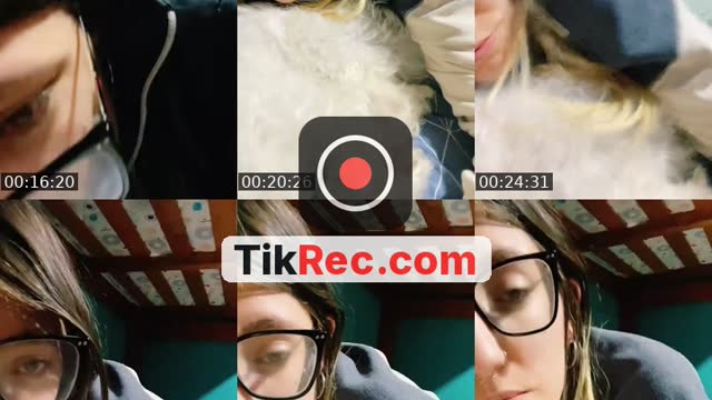 TikTok live: Holi by @nerea.agustina12