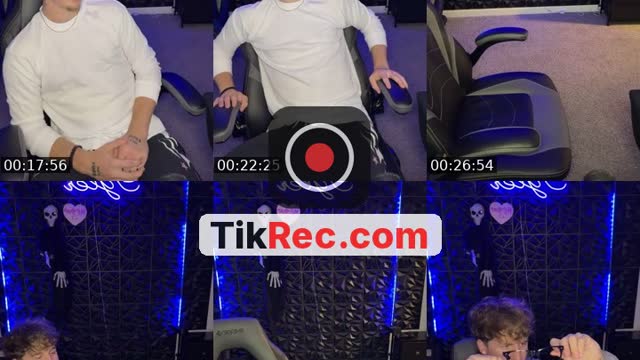 TikTok live: I love u so u love me right by @tylernoliar