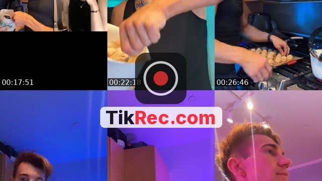 TikTok live: LETS BAKE COOKIES 👨🏻‍🍳 💪🏻 by @koryskitchen