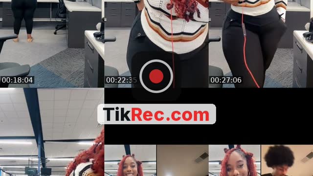TikTok live: 💜💜💜 by @justcallmeedee