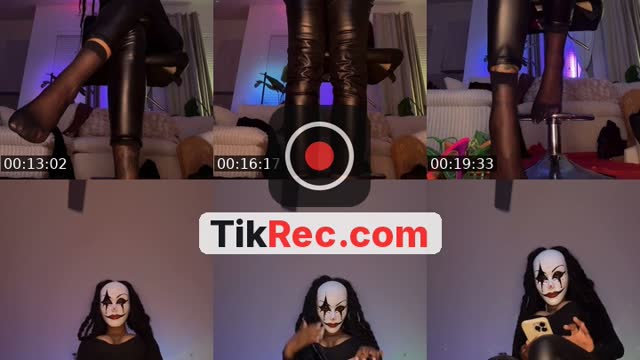 TikTok live: Giantess try on Haul by @paynubia