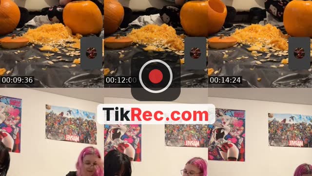 TikTok live: carving pumpkins by @scarlettothecat