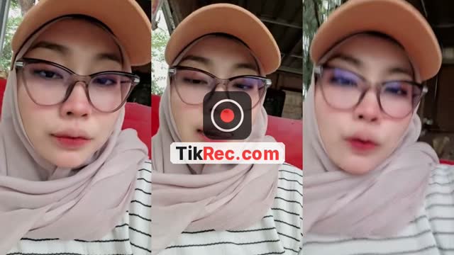 TikTok live: Masuuukkk aja yuks by @hiloveyourself4