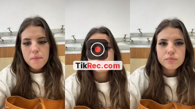 @elena_perezd TikTok live
