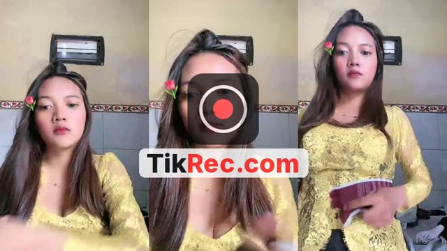 Indonesia TikTok live: info war bbm by @atihhdwi