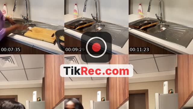 @moon55bk TikTok live