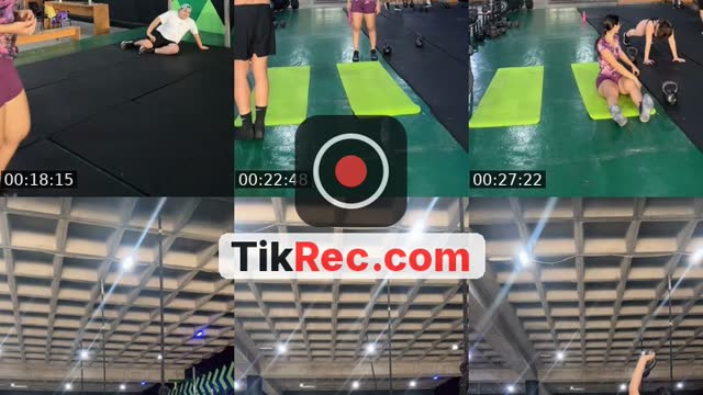 @neliaurac.c TikTok live