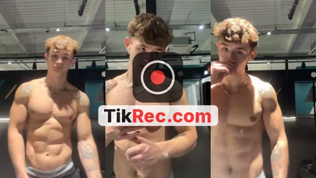 TikTok live: pure gym pump by @callumdoescali