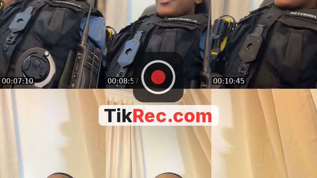 TikTok live: School by @_bigbattycc_