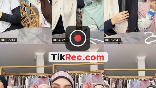TikTok live: EMILY HIJAB AMBYAR by @yupzyy