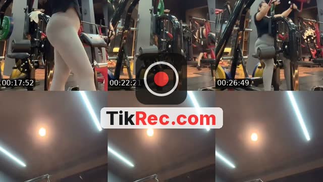 TikTok live: Sehat sore by @puputathena