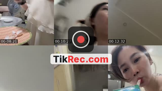 Bé Na đang nấu ăn.. - @luyenthuyen94