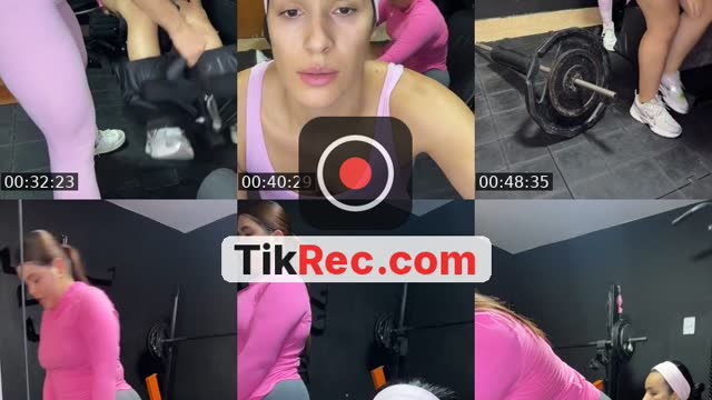 TikTok live: Entreno de Gluteos🍑🏋🏻‍♀️ by @tati.fit_