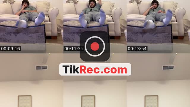 TikTok live: alpha male guru by @sokkachicken