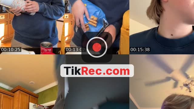 TikTok live: Getting ready by @skyfullofstarssssss