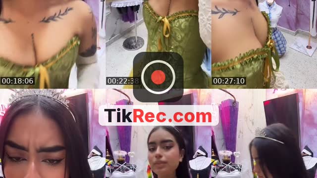 TikTok live: Disfraces🎃✨ by @lyamoda26