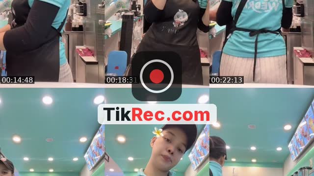 TikTok live: Tgok luar pacik dia botak by @adria24664