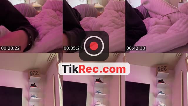 @._.marianasnt TikTok live