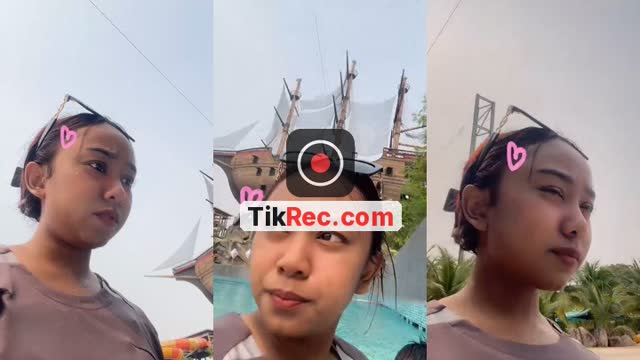 @charabatrisyia TikTok live