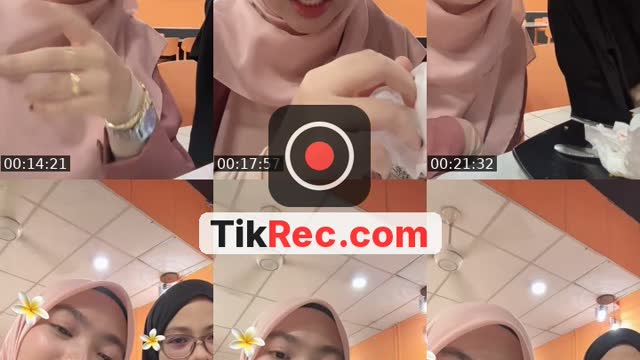 TikTok live: makan by @farraaeeee_