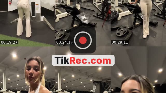 TikTok live: Back day 💪🏽 by @biancamichelleex7