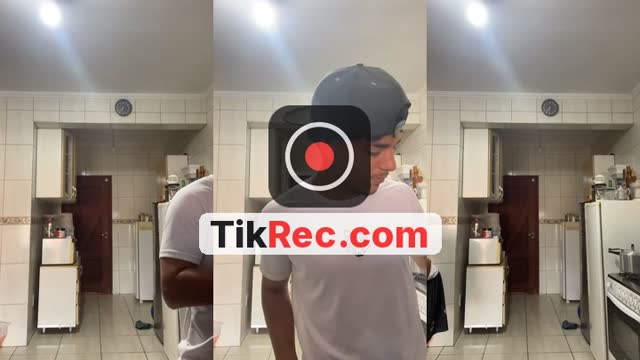 @littlekike00 TikTok live